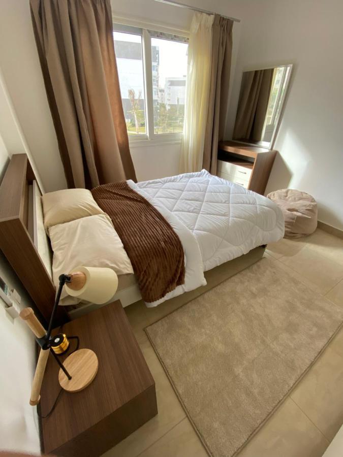 Madinaty Well-Furnished 3- Bedroom Apartment - شقة فندقيه للايجار مدينتي Madinat ash Shuruq Eksteriør billede