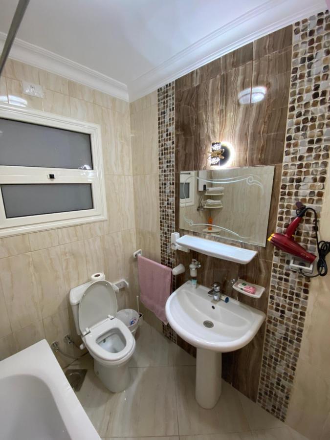 Madinaty Well-Furnished 3- Bedroom Apartment - شقة فندقيه للايجار مدينتي Madinat ash Shuruq Eksteriør billede